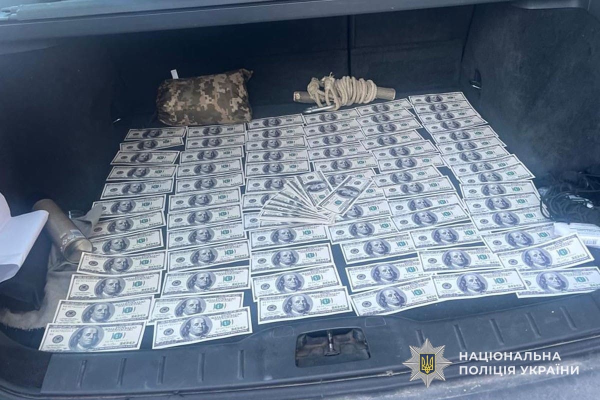 У Тернополі викрили шахрая: обіцяв інвалідність за 16 000 доларів