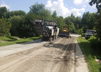 Ремонтують дорогу «Нагірянка–Шупарка» на Чортківщині