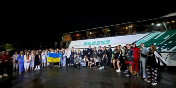 Діти захисників з Тернополя вирушили на відпочинок до Швеції