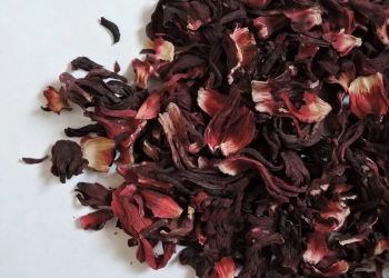 Як гарячий та холодний чай каркаде впливає на ваш тиск