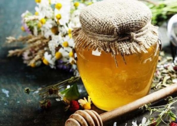 Сьогодні святкуємо Винесення чесних древ Хреста Господнього та Маковія