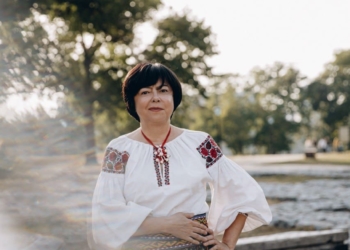 Творчий тандем: Ансамбль Збройних Сил України виконав пісню авторки з Тернополя