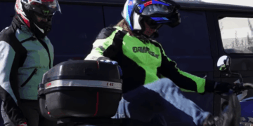 Подружжя з Чорткова подорожує Україною на мотоциклі