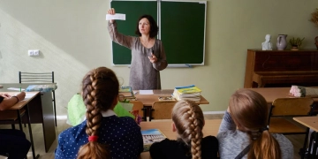 Можуть закрити понад 500 шкіл: уряд не хоче платити вчителям закладів освіти з малою кількістю учнів