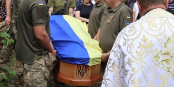 Трибухівська громада прощалася з воїном