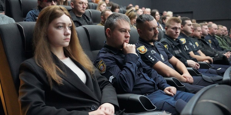 «35 днів оборони Торецька»: у Тернополі відбувся показ стрічки про бійців бригади Нацполіції «Лють»
