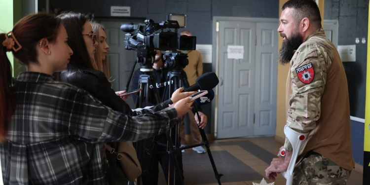 «35 днів оборони Торецька»: у Тернополі відбувся показ стрічки про бійців бригади Нацполіції «Лють»