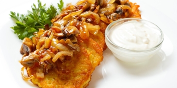 Секрет ідеальних дерунів з грибами: рецепт, який зводить з розуму