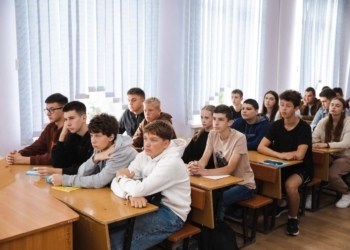 У ЗУНУ провели семінар із кіберполіцією про безпеку в цифровому світі