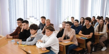 У ЗУНУ провели семінар із кіберполіцією про безпеку в цифровому світі