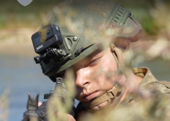 Вчора був працівником метрополітену, а сьогодні — морпіх: «Диспетчер» підписав «Контракт 18-24»