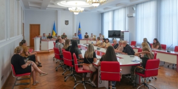 Заступник начальника Тернопільської ОВА Тарас Пастух зустрівся із родинами зниклих безвісти та полонених військовослужбовців