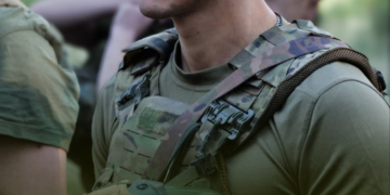 Від автомеханіка в Польщі до навідника М-777: історія бійця 44 бригади Едуарда, який б’є ворога на фронті