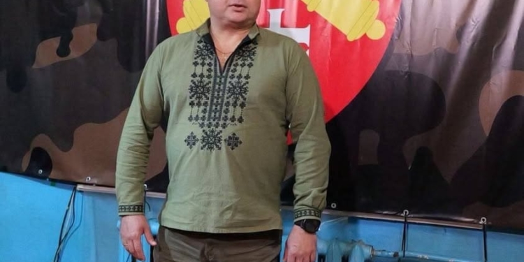 Заступник начальника Тернопільської ОВА Тарас Пастух нагородив бійців 44-ї артилерійської бригади