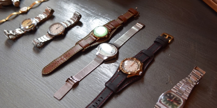 У Чорткові презентували приватну колекцію годинників