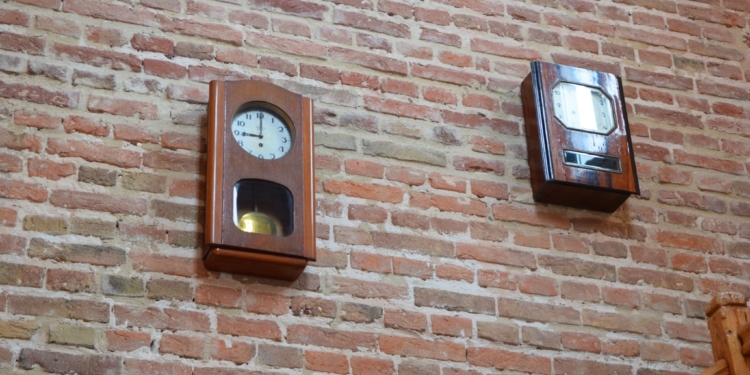 У Чорткові презентували приватну колекцію годинників