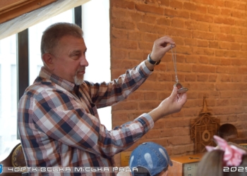 виставка годинників