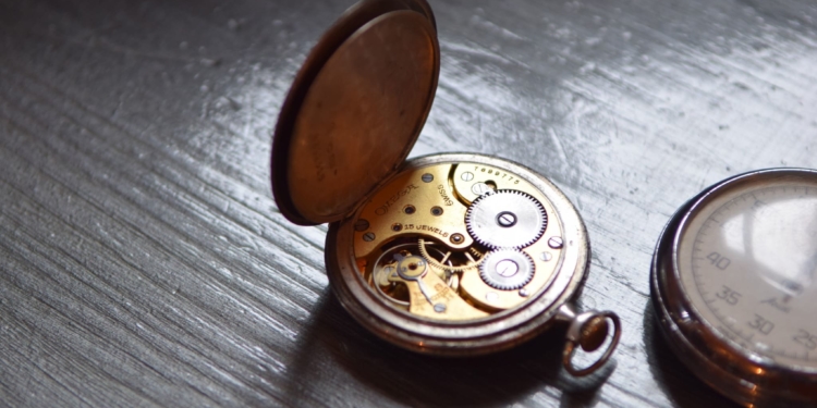 У Чорткові презентували приватну колекцію годинників