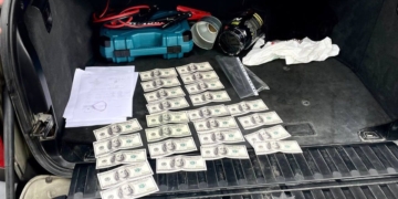 У Тернопільській області викрили шахрая, який за хабар обіцяв перевести бійця з передової до тилу