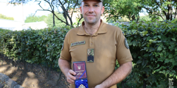 Тернопільський медик Танго отримав нагороду за відвагу на фронті