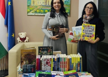 Понад 500 українських книг з Тернопільщини передали дітям у Румунії