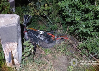 Під Тернополем у ДТП травмувався неповнолітній мотоцикліст