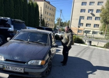 Скандал на парковці в Тернополі: чоловік заблокував авто жінки та погрожував російською мовою