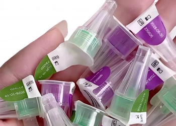 голки та шприц ручки