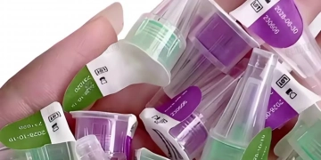 голки та шприц ручки