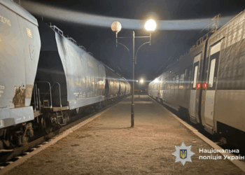 На залізничній станції села Озерна під Тернополем потяг смертельно травмував чоловіка