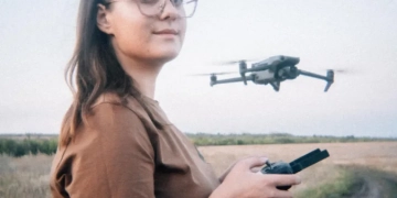 Герої серед нас: 22-річна Лана з Тернополя з побратимом захопили в полон окупанта за допомогою дрона