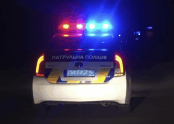 У Тернополі п’яна водійка ледь не “врізалася” в автомобіль патрульних