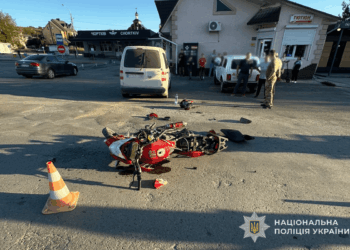 Три людини у лікарні: на Тернопільщині за день сталося дві ДТП за участю мотоциклістів