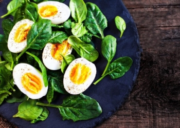 Чому круто зварені яйця шкодять організму після 40 років