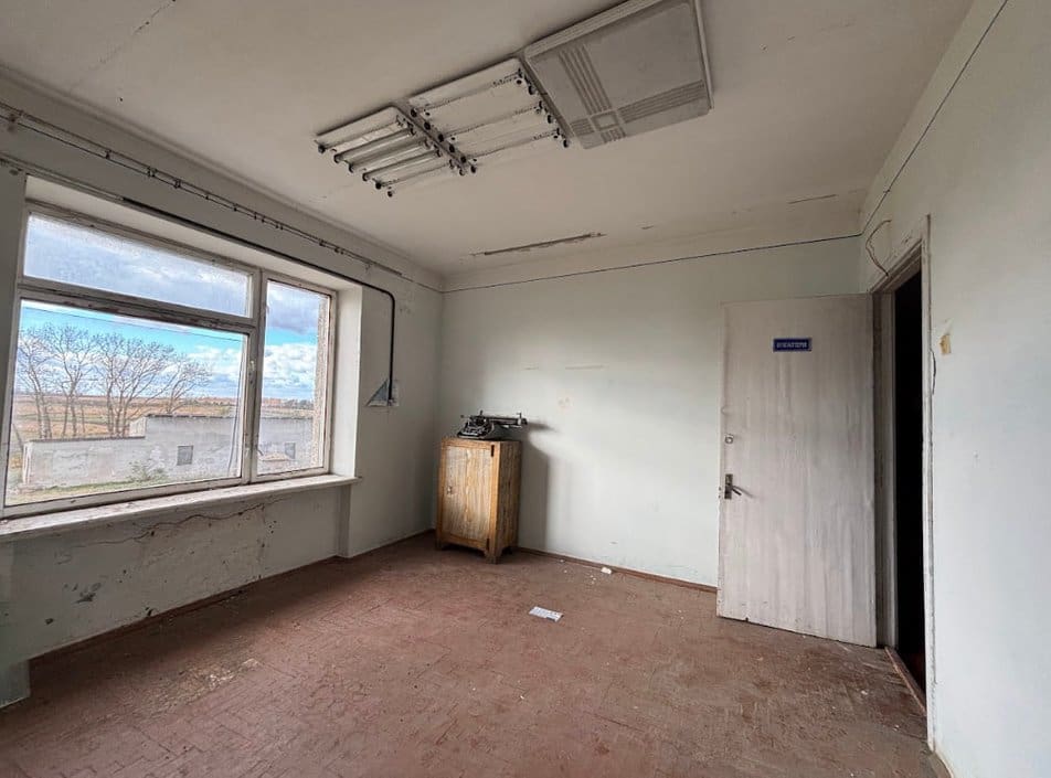 Одна з кімнат, в якій планують облаштувати хостел. Суспільне Тернопіль