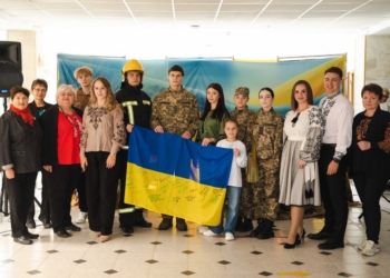 У ЗУНУ відбулась акція пам’яті та вдячності «Зупинись. Згадай. Вшануй»