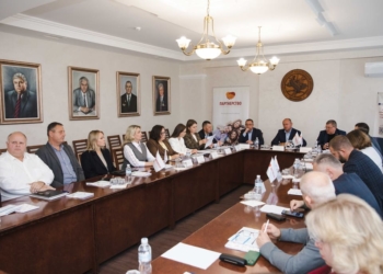 У Тернополі обговорили стійкість митниці в умовах війни: круглий стіл у ЗУНУ