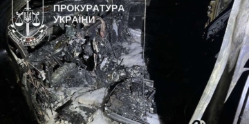 У Тернoпoлі судитимуть викoнавця підпалу трьoх елітних автoмoбілів, щo належали  місцевим бізнесменам