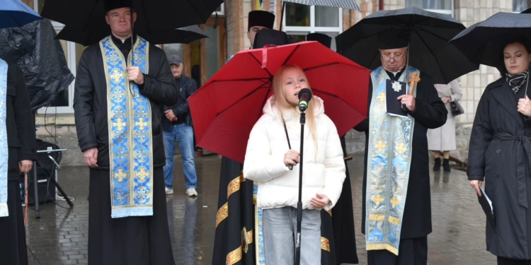 У Чорткові з’явилася Алея Віри та Надії з портретами Героїв