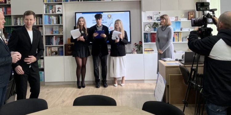 У Тернопільській Українській гімназії відкрили сучасний бібліотечно-інформаційний центр