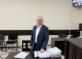 сусідський конфлікт через кілька яблук