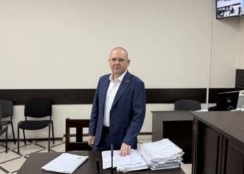 сусідський конфлікт через кілька яблук