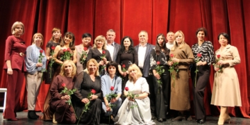 Освітянський раут у драмтеатрі: Великогаївська громада вшанувала педагогів з нагоди Дня працівників освіти