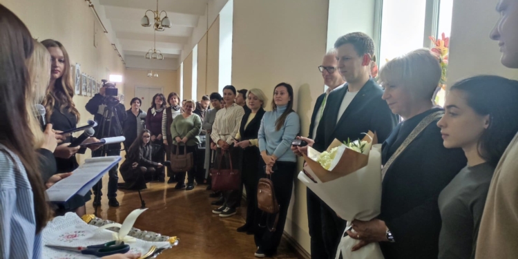 У Тернопільській Українській гімназії відкрили сучасний бібліотечно-інформаційний центр