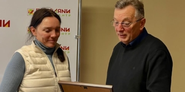 Тернопільська бібліотека відзначила Тетяну Чубак за підтримку культури та поповнення книжкових фондів