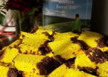 рецептом домашнього сирника