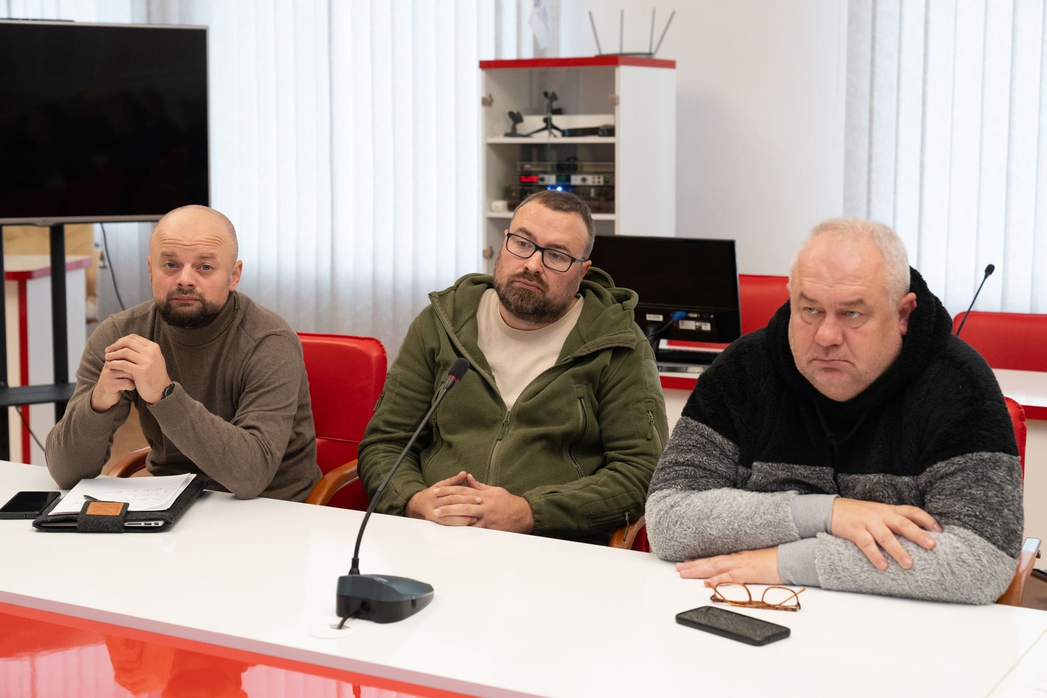 Начальник Тернопільської ОВА зустрівся з представниками ветеранських та волонтерських організацій