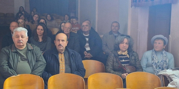 На Тернопільщині вшанували ювілей знаного фольклориста Петра Медведика