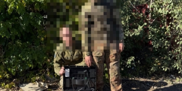 «Українська команда» Тернопільщини передала Starlink та зарядну станцію для бригади «Едельвейс»