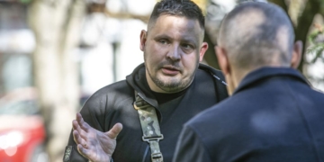 Артем Комісарчук